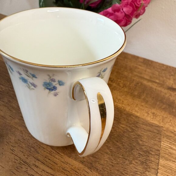 Royal Albert Memory Lane Mug Blue Forget Me Not Bone China England Vintage Flora - Picture 8 of 9